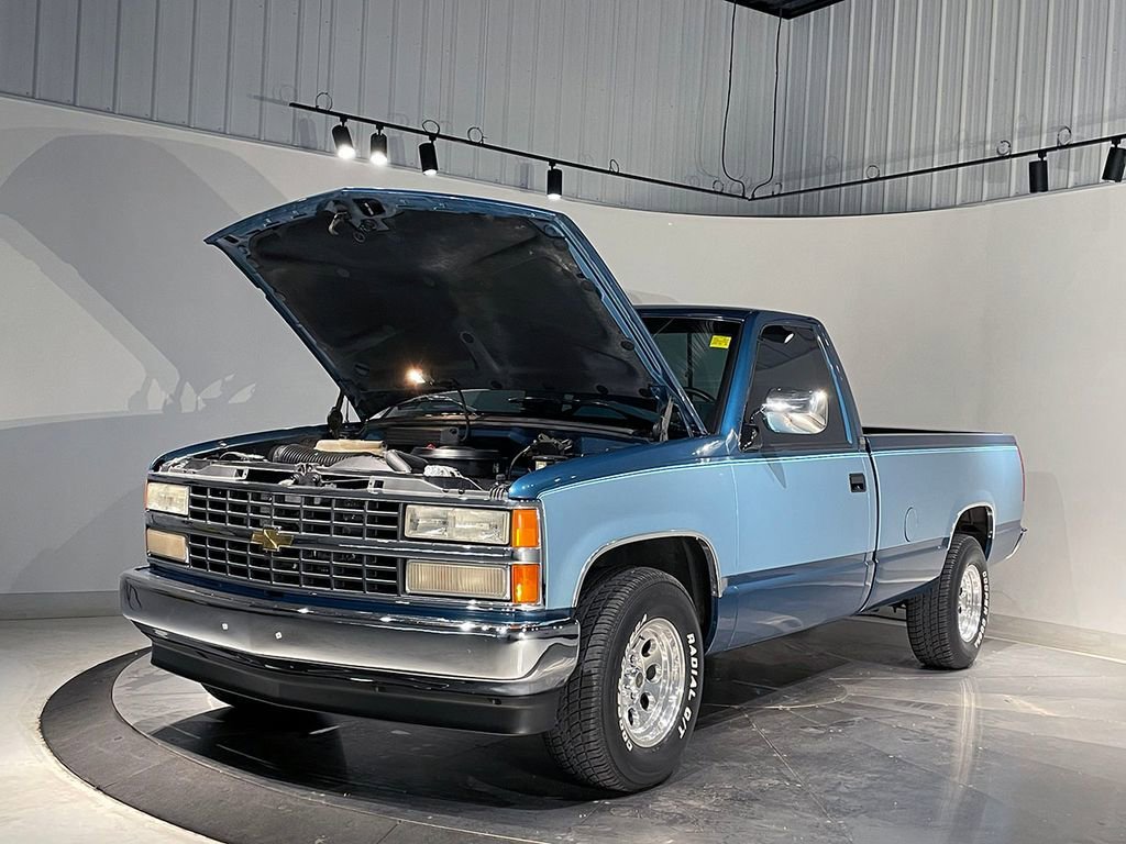 Used 1992  Chevrolet NA image 26