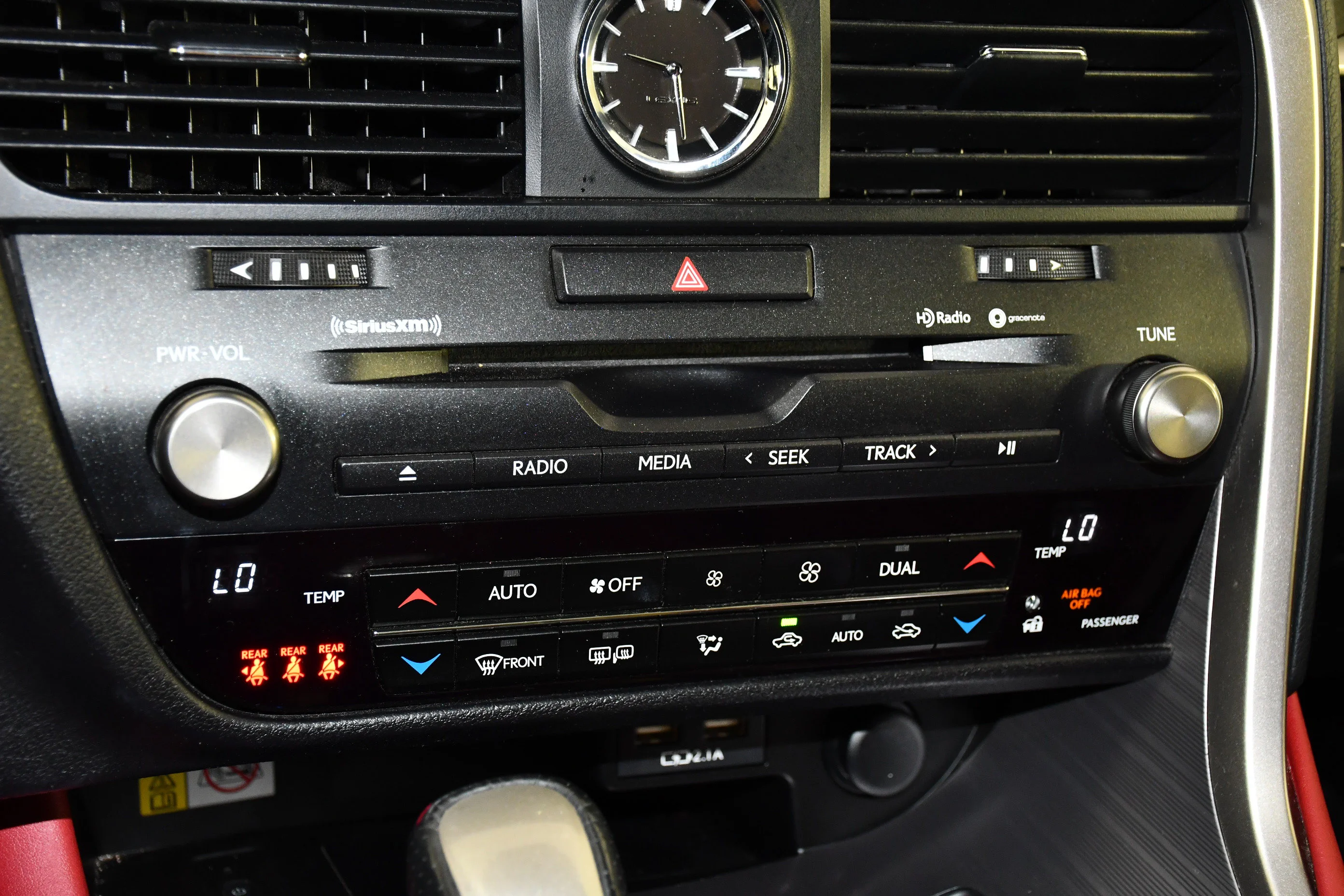 Used 2022 Ultra White Lexus RX 350 F SPORT Handling image 29