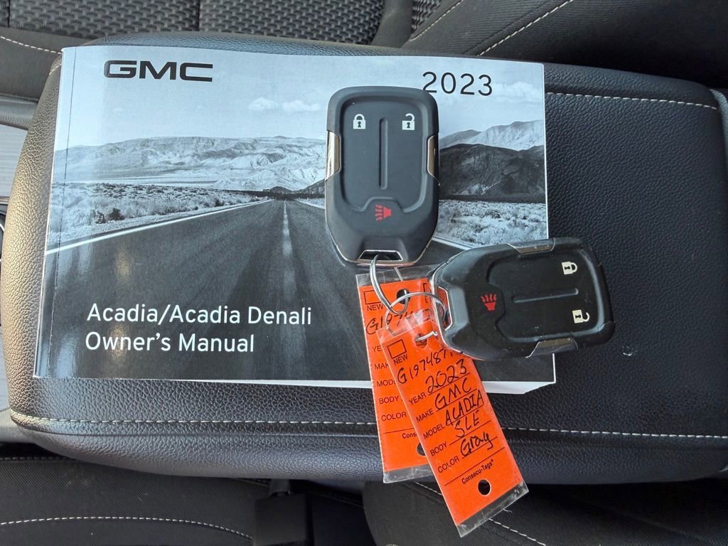 2023 GMC Acadia SLE - Photo 26