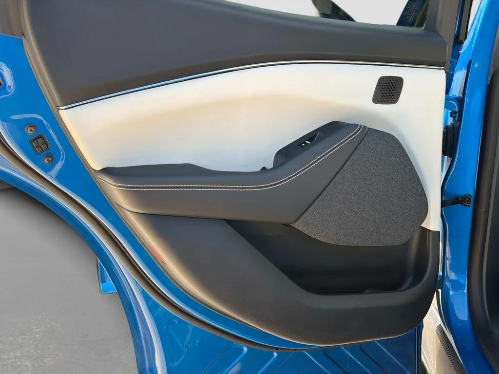 Used 2025 Velocity Blue Metallic Ford Premium image 13