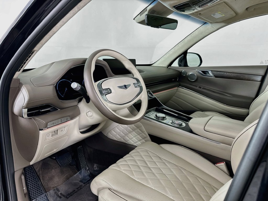 Used 2024 Black Genesis 3.5T image 9