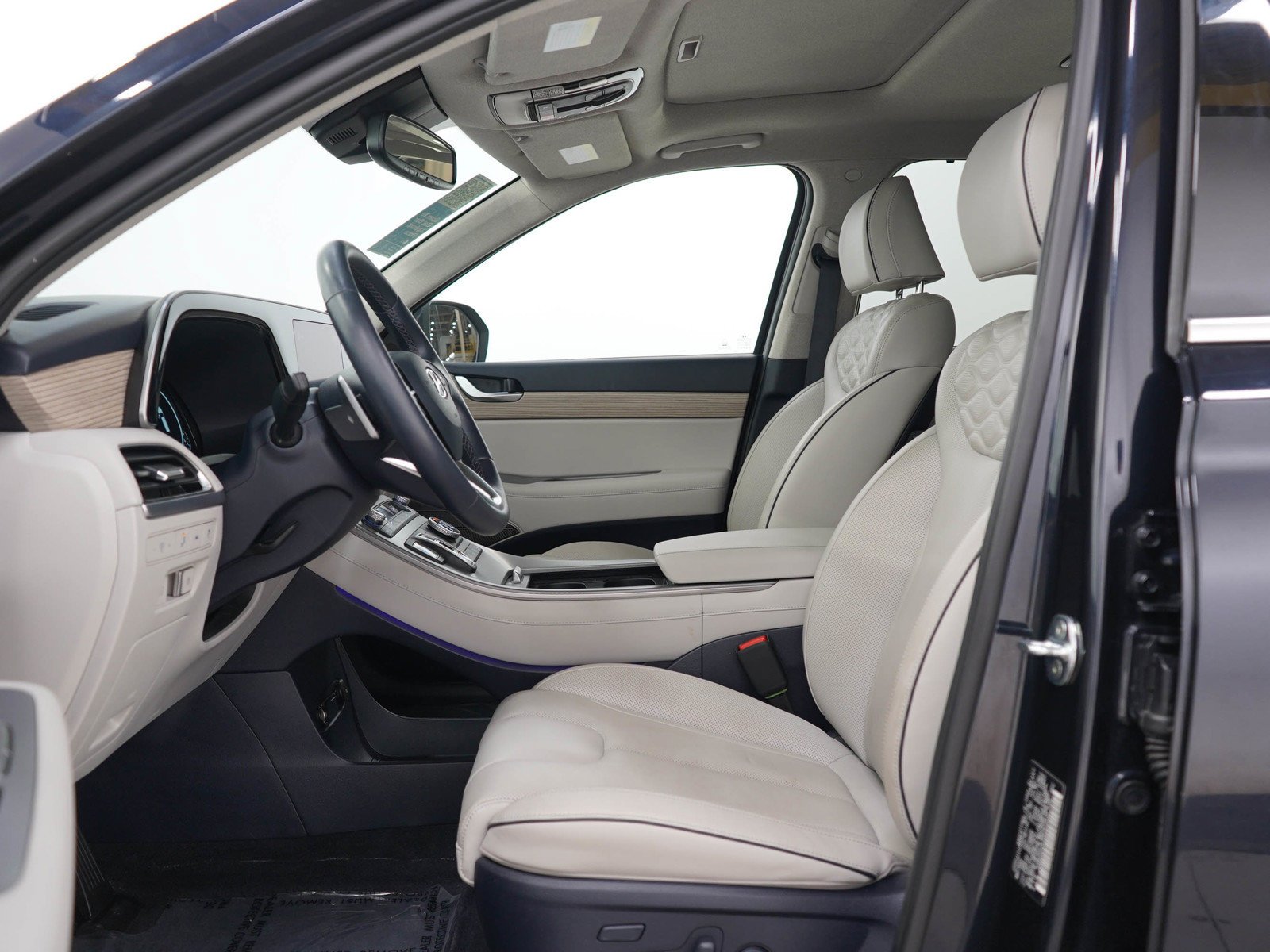 Certified Used 2022 Moonlight Cloud Hyundai Limited AWD image 23