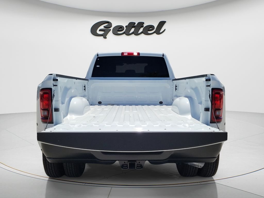 New 2026 Bright White Clear-Coat Exterior Paint RAM Tradesman image 9