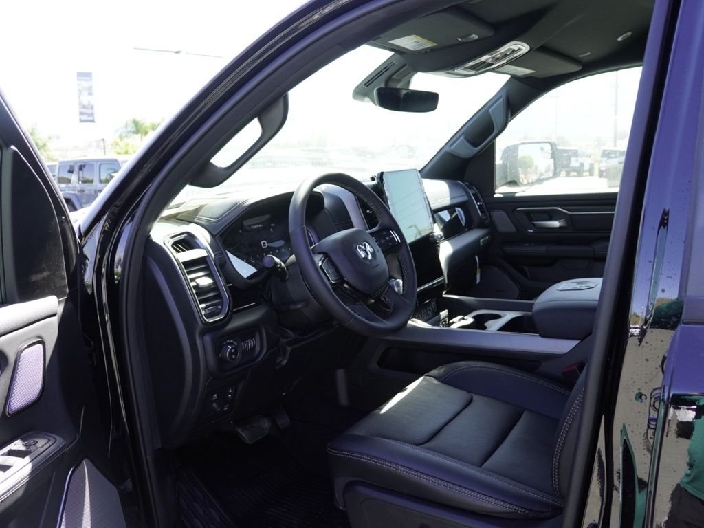 New 2026 Diamond Black Crystal Pearl-Coat Exterior Paint RAM Rebel image 19