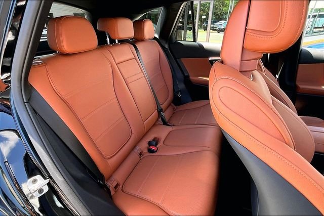 Used 2026  Mercedes-Benz GLC 300 image 22