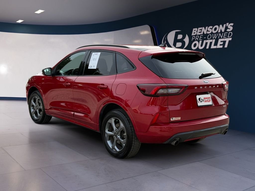 Used 2024 Red Ford ST-Line image 3