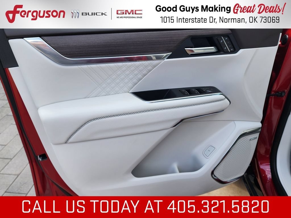 2026 GMC Acadia Denali - Photo 13