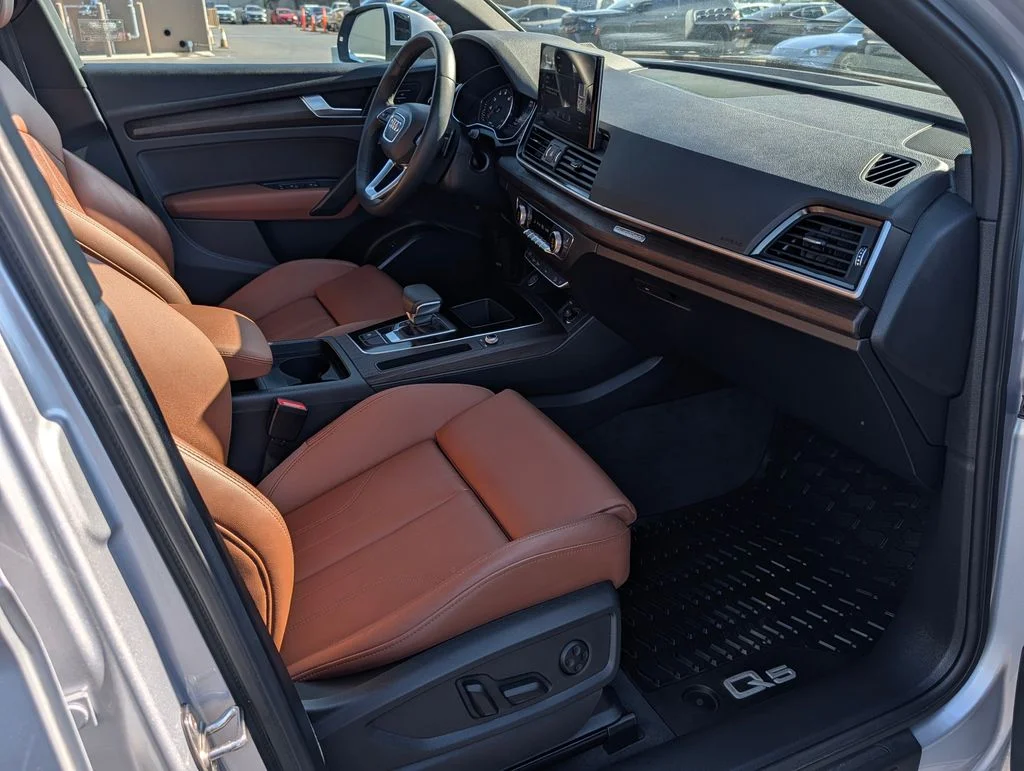 2024 Audi Q5 Premium - Photo 9