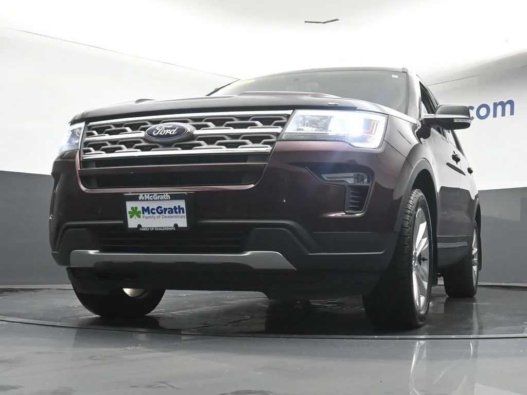 Used 2018 Red Ford XLT image 7