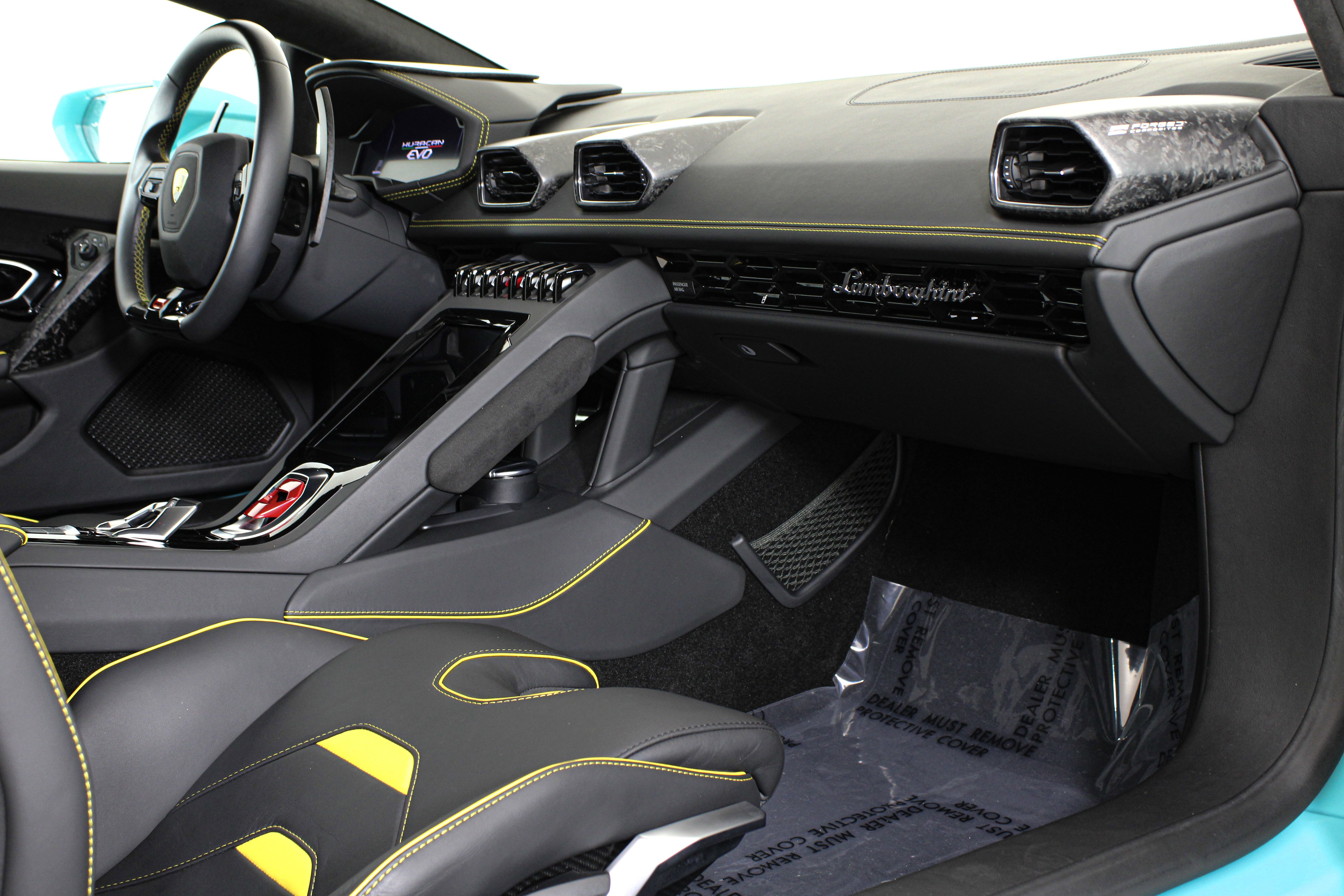 Used 2021 Blue Lamborghini  image 22