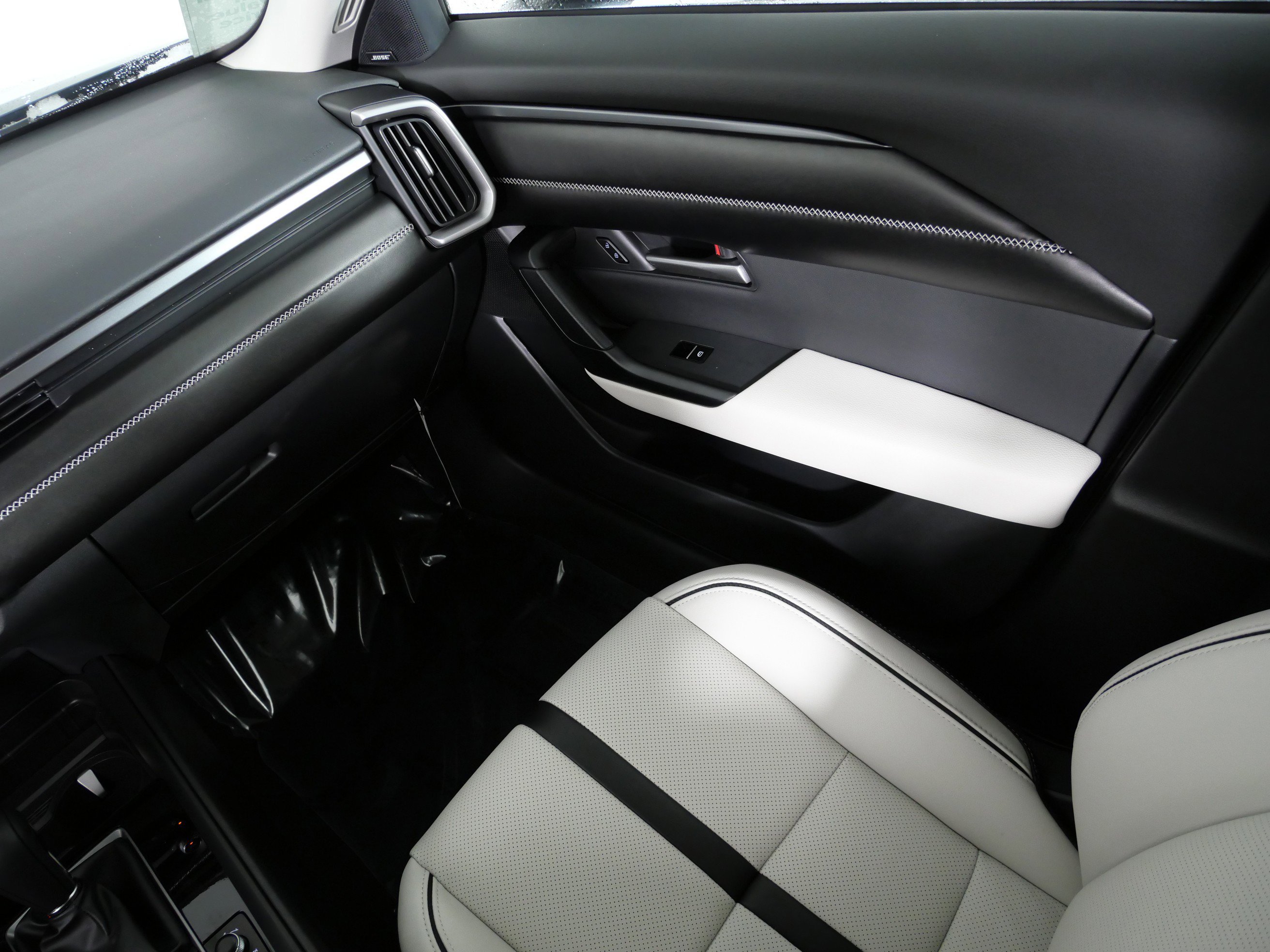2026 Mazda CX-50 Turbo - Photo 11
