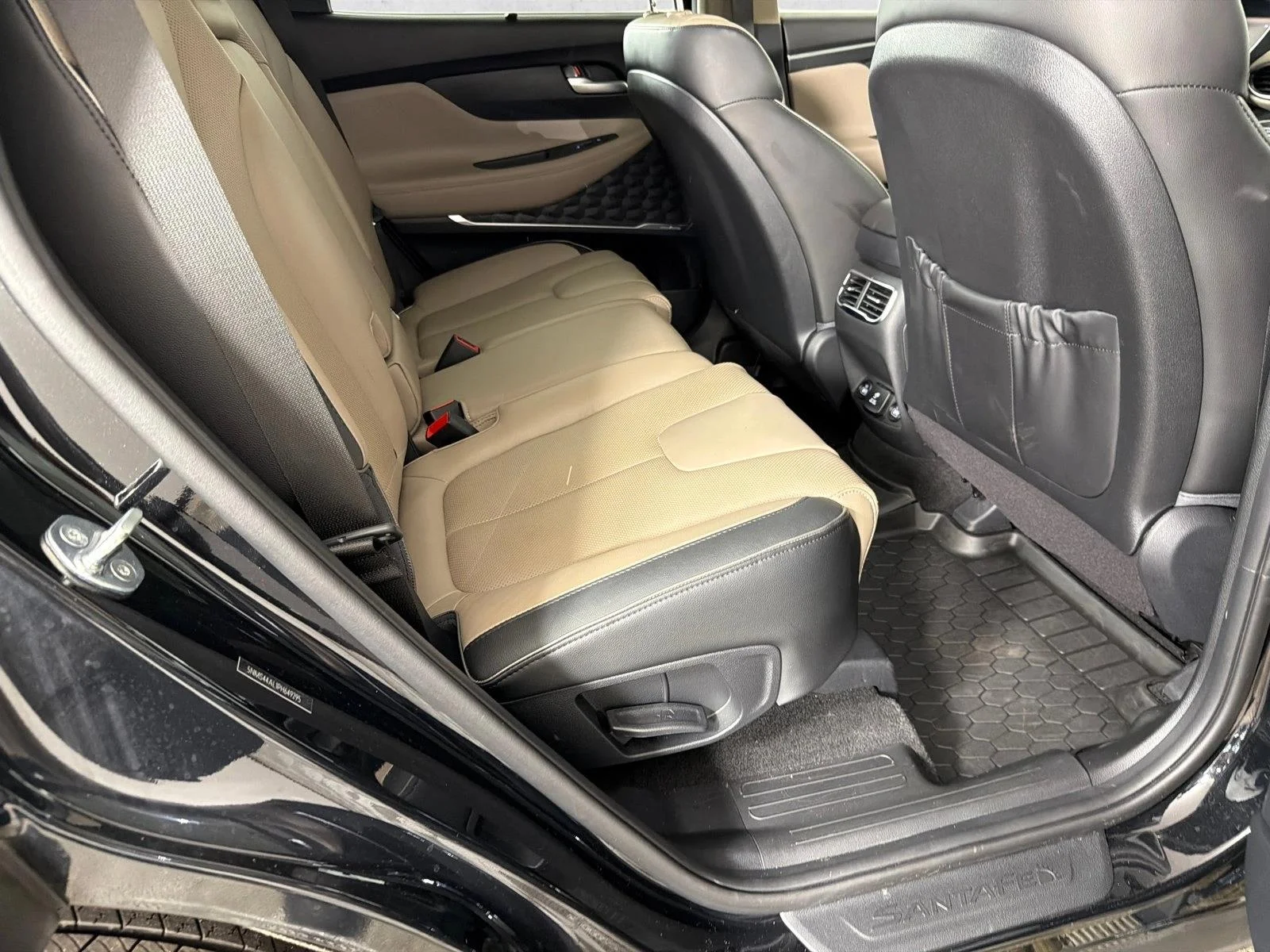 Used 2023 Black Hyundai Limited image 17