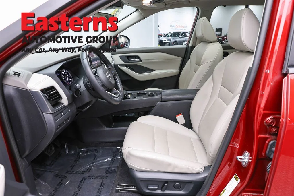 Used 2023 Red Nissan SV image 14