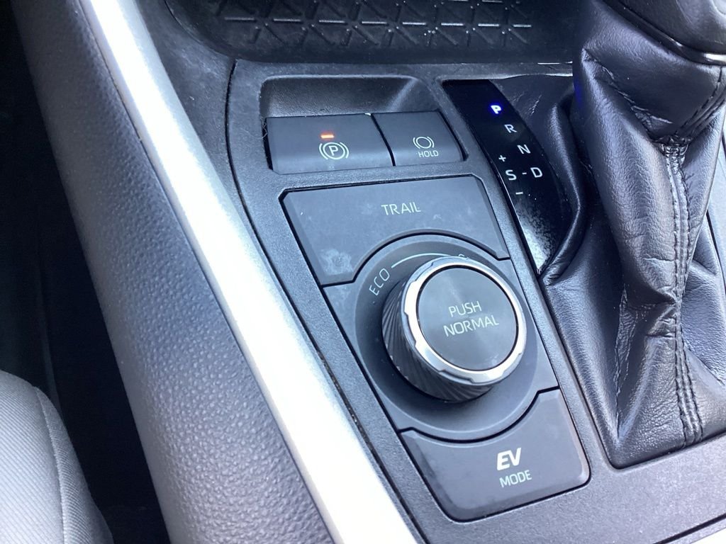 Used 2020 Red Toyota XLE image 20