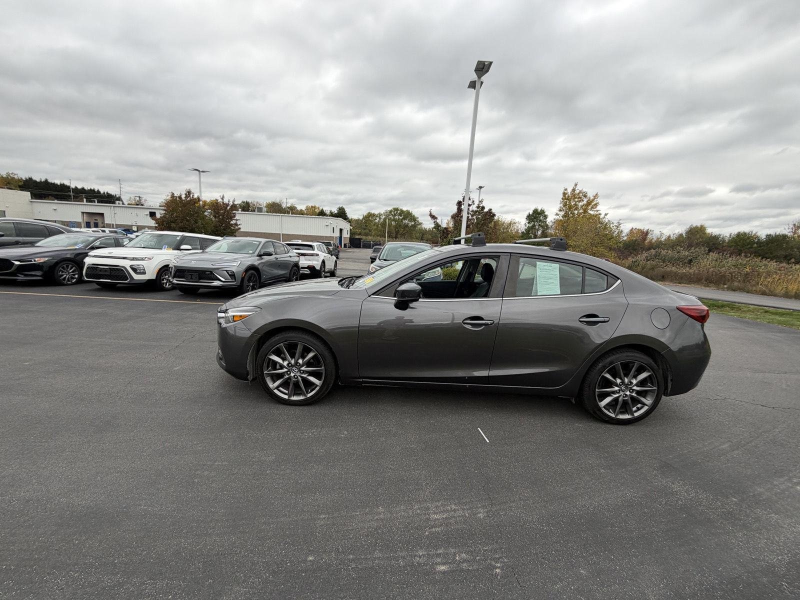 Used 2018 Machine Gray Metallic Mazda Grand Touring image 5