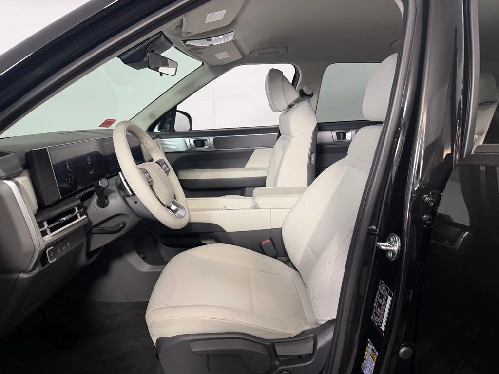 Certified Used 2026 Black Hyundai SE image 20