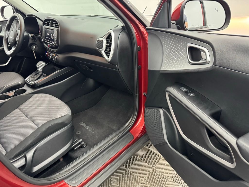 Used 2025 Mars Orange Kia LX image 29