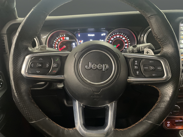 Used 2021 Snazzberry Pearlcoat Jeep Unlimited Rubicon 392 image 17
