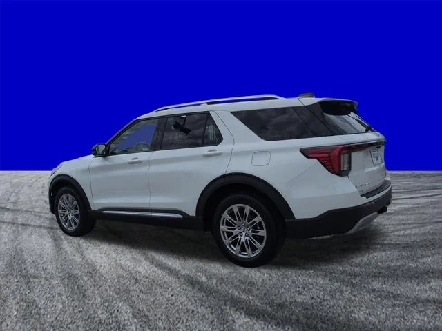New 2026 Star White Metallic Tri-Coat Ford Platinum™ image 6