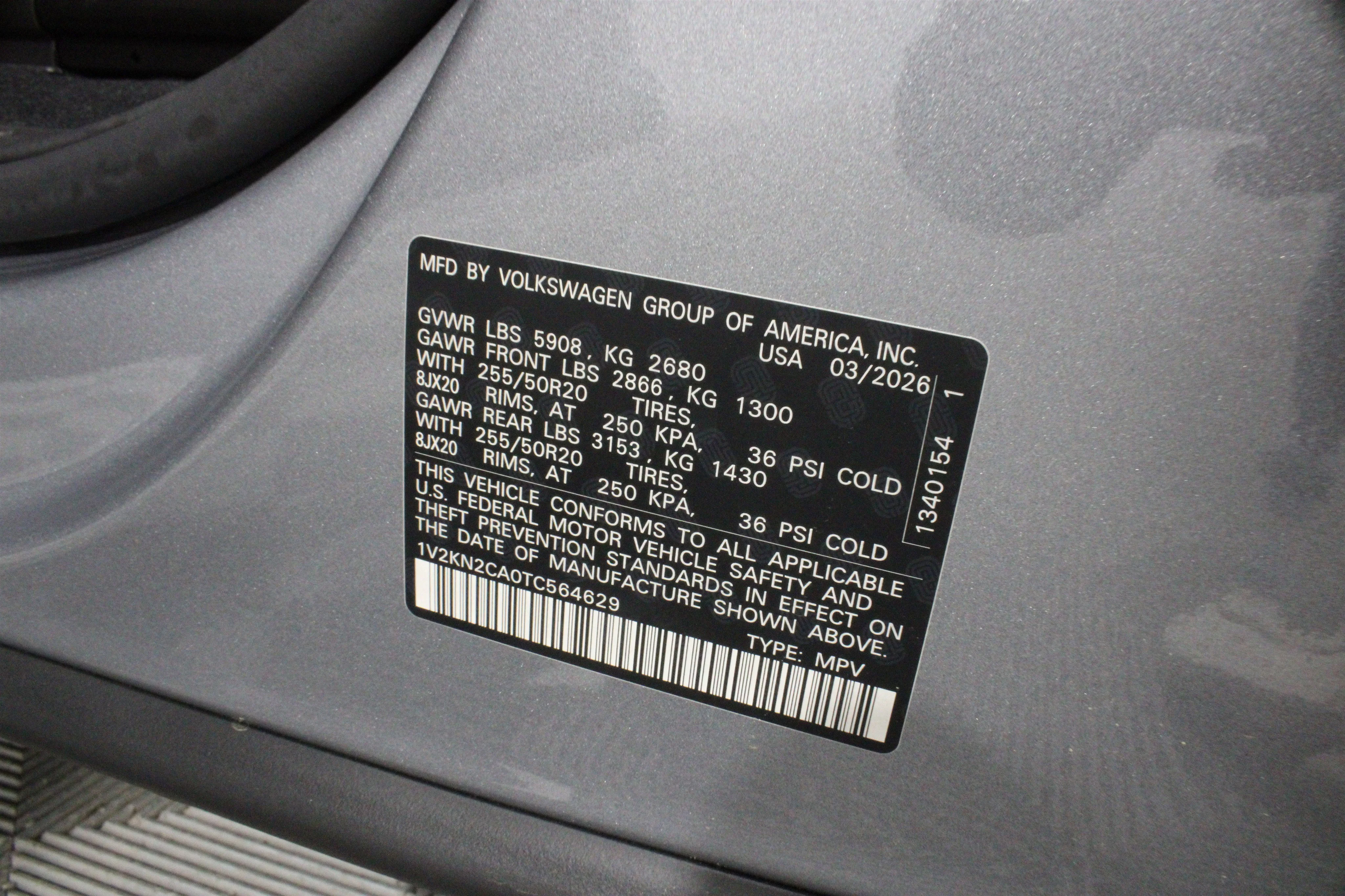 New 2026 Silver Mist Metallic Volkswagen 2.0T SE w/Technology image 38