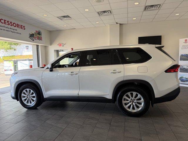 Certified Used 2026 WIND CHILL PEARL Toyota  image 74