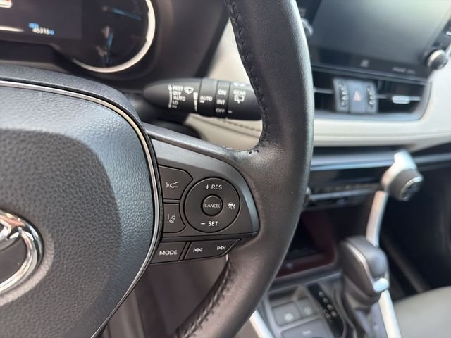 Certified Used 2022 White Toyota Limited image 18