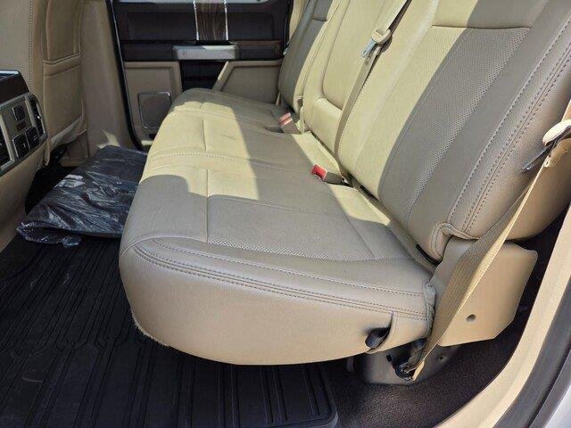 Used 2019  Ford LARIAT image 27