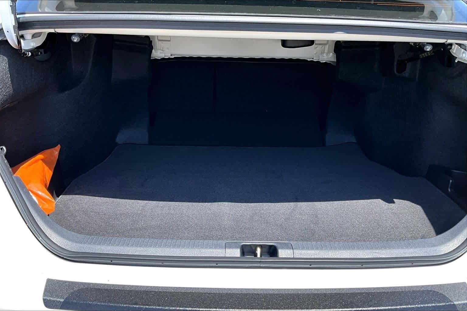 New 2026 Wind Chill Pearl with Midnight Black Metallic roof Toyota XSE image 16