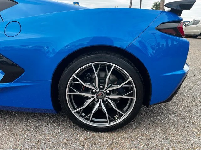 Used 2025 Riptide Blue Metallic Chevrolet 2LT image 10