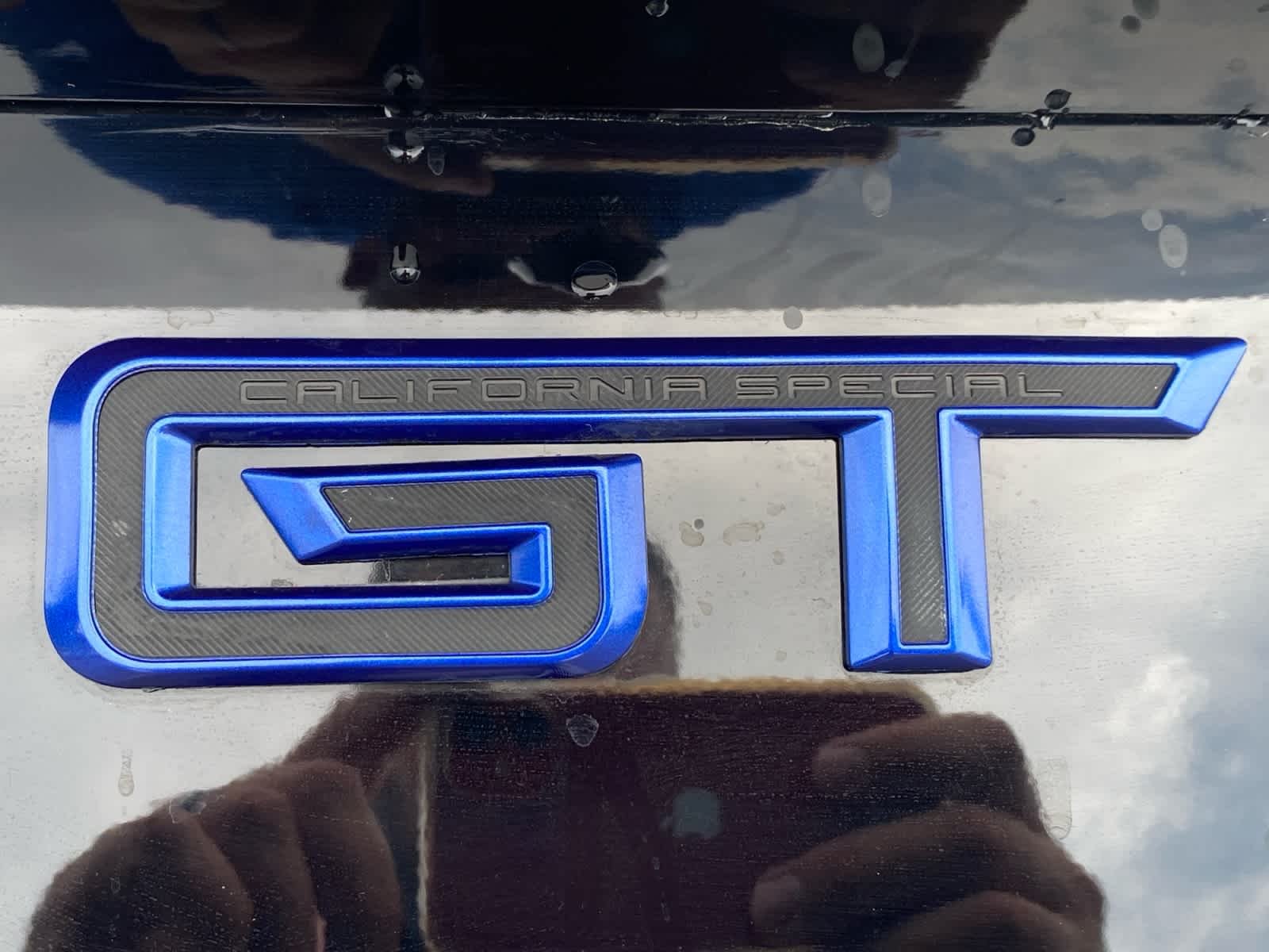Used 2025 Shadow Black Ford GT Premium image 24