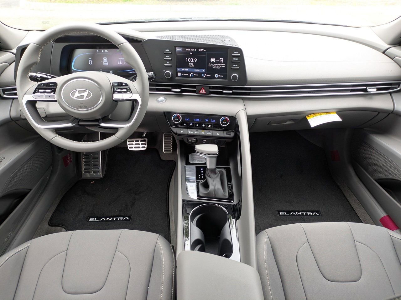 New 2026 Amazon Gray Hyundai SEL Sport Premium image 15