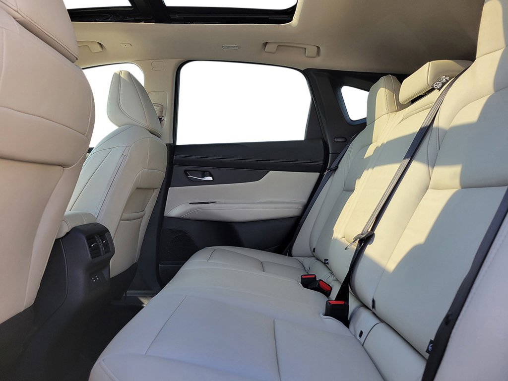New 2026 Everest White Pearl Tricoat Nissan SL image 17