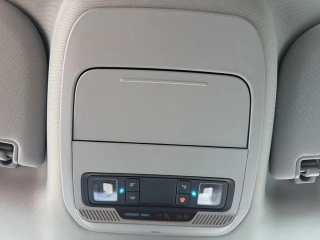 Used 2024 Agate Black Metallic Ford XLT image 21