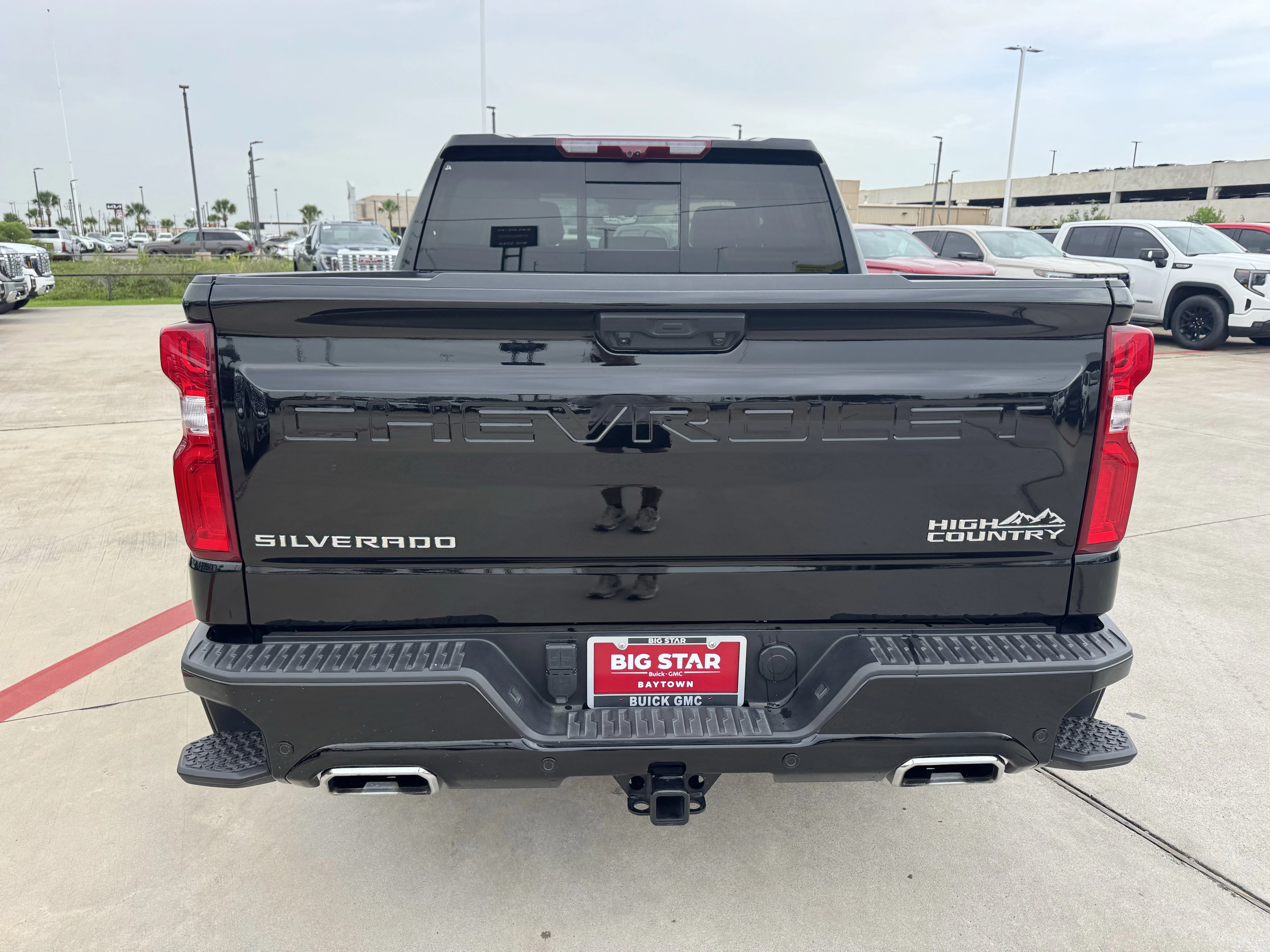 Used 2025 Black Chevrolet High Country image 6