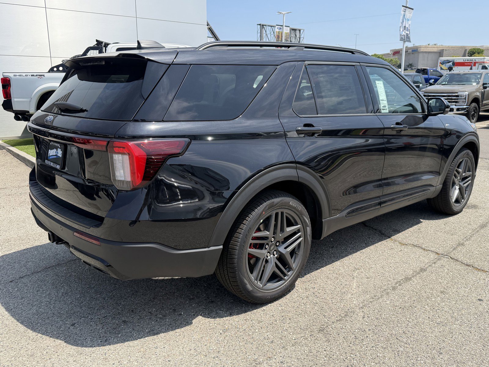 New 2026 Agate Black Metallic Ford ST-Line image 6