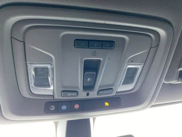 Used 2019 Gray Chevrolet RST image 27