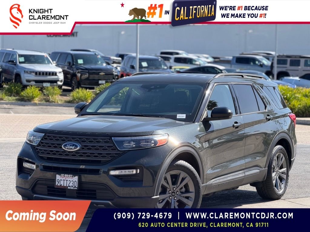 Used 2022 Forged Green Metallic Ford XLT image 1