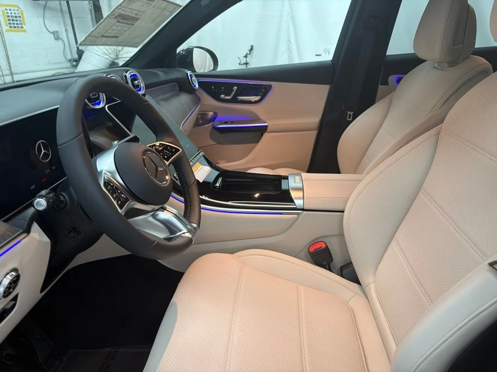 New 2027 Gray Mercedes-Benz GLC 300 image 14