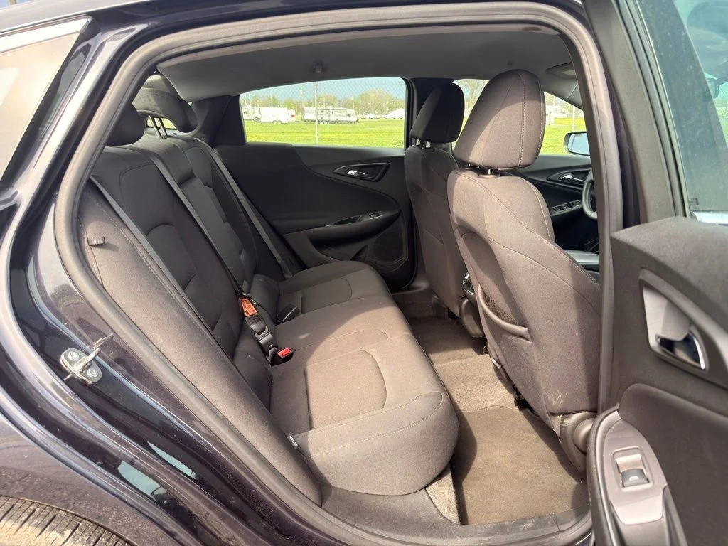Used 2023 Gray Chevrolet LT image 27