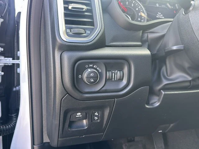 New 2026 Bright White Clear-Coat Exterior Paint RAM Laramie image 12