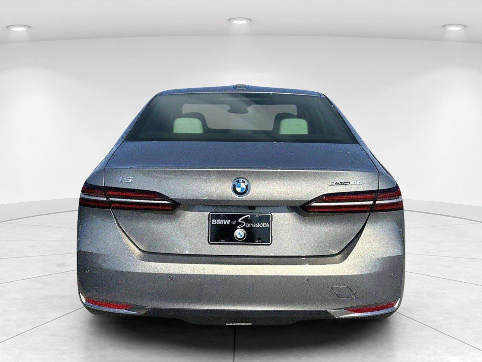 New 2026 Oxide Grey Metallic BMW eDrive40 image 6