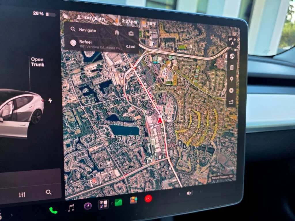 Used 2021  Tesla Long Range image 18