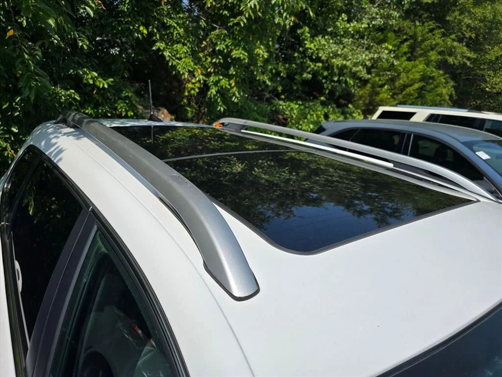 Used 2019 White Jeep Limited image 15