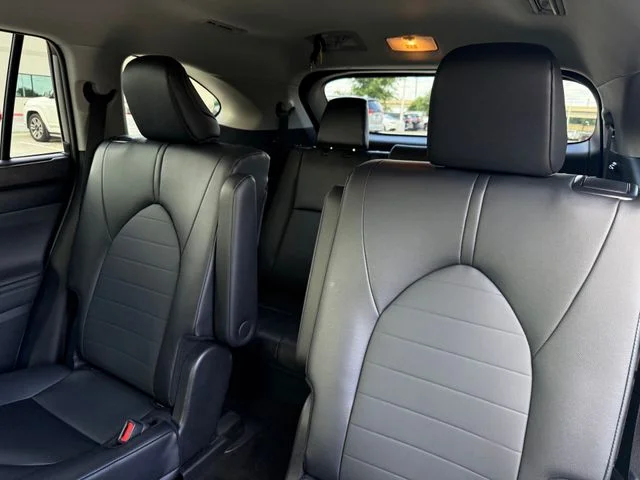 Certified Used 2025  Toyota XLE image 26