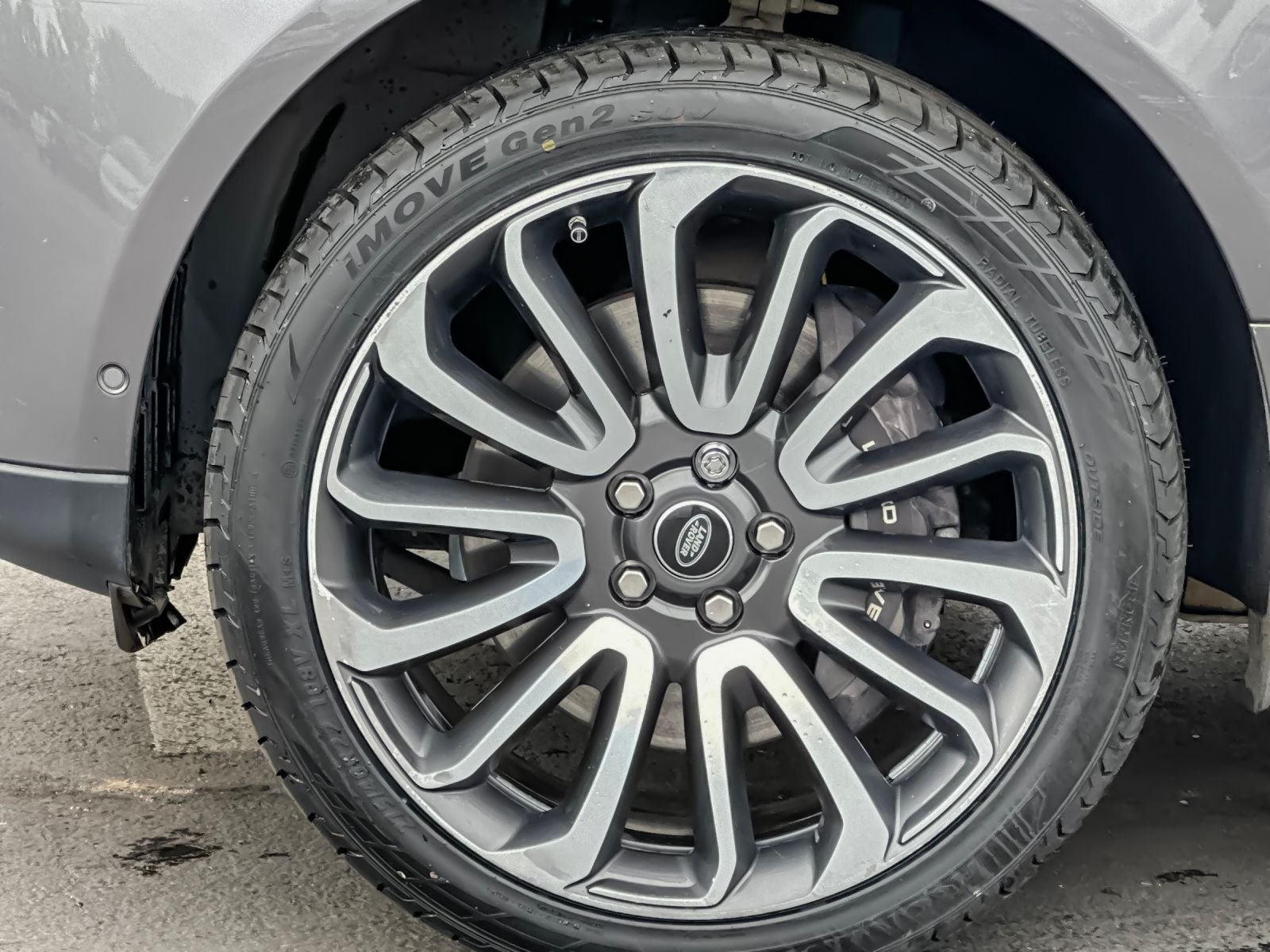 Used 2018  Land Rover 5.0L V8 Supercharged image 25