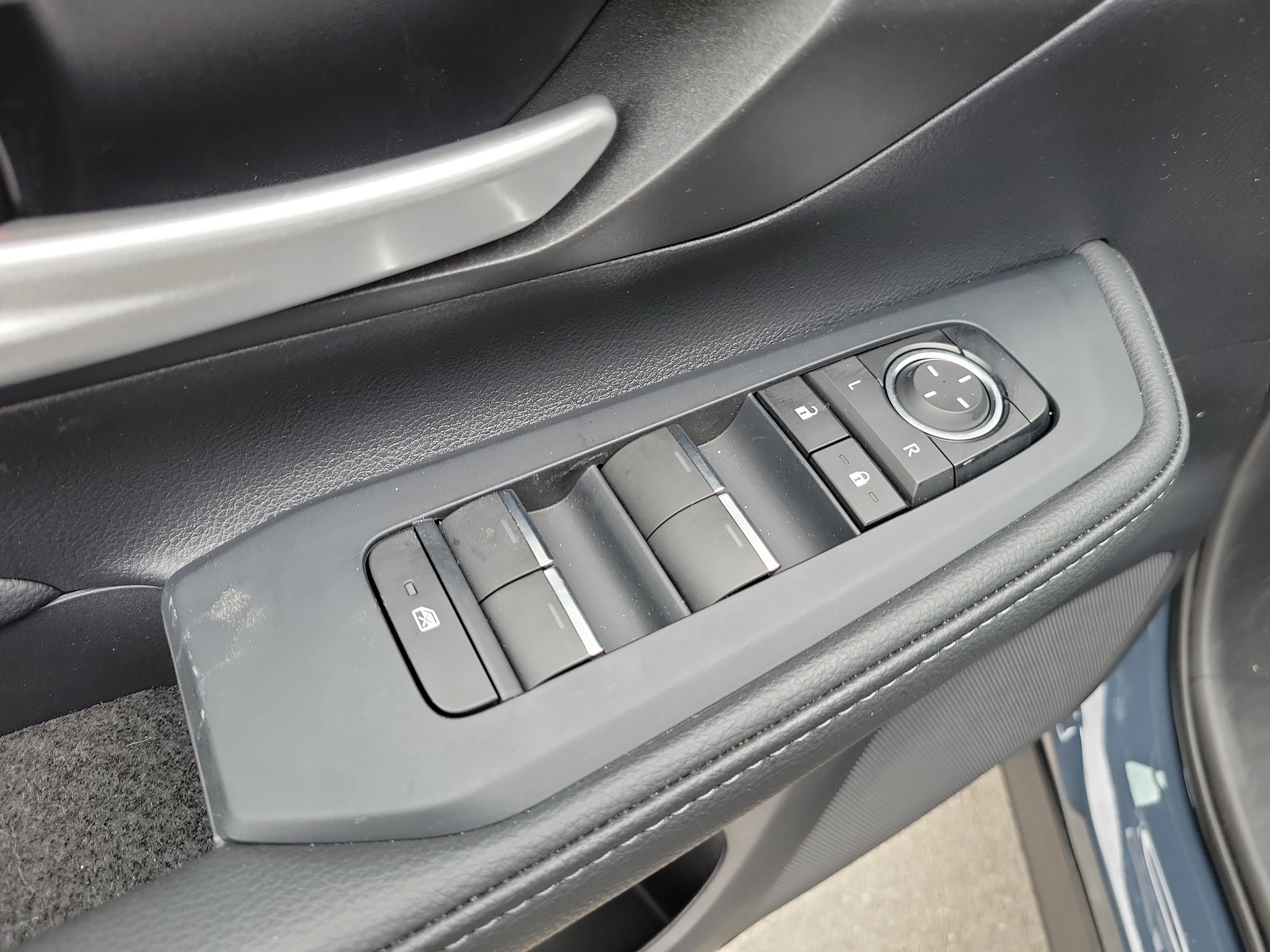 Used 2026 Cloud Toyota XLE image 25