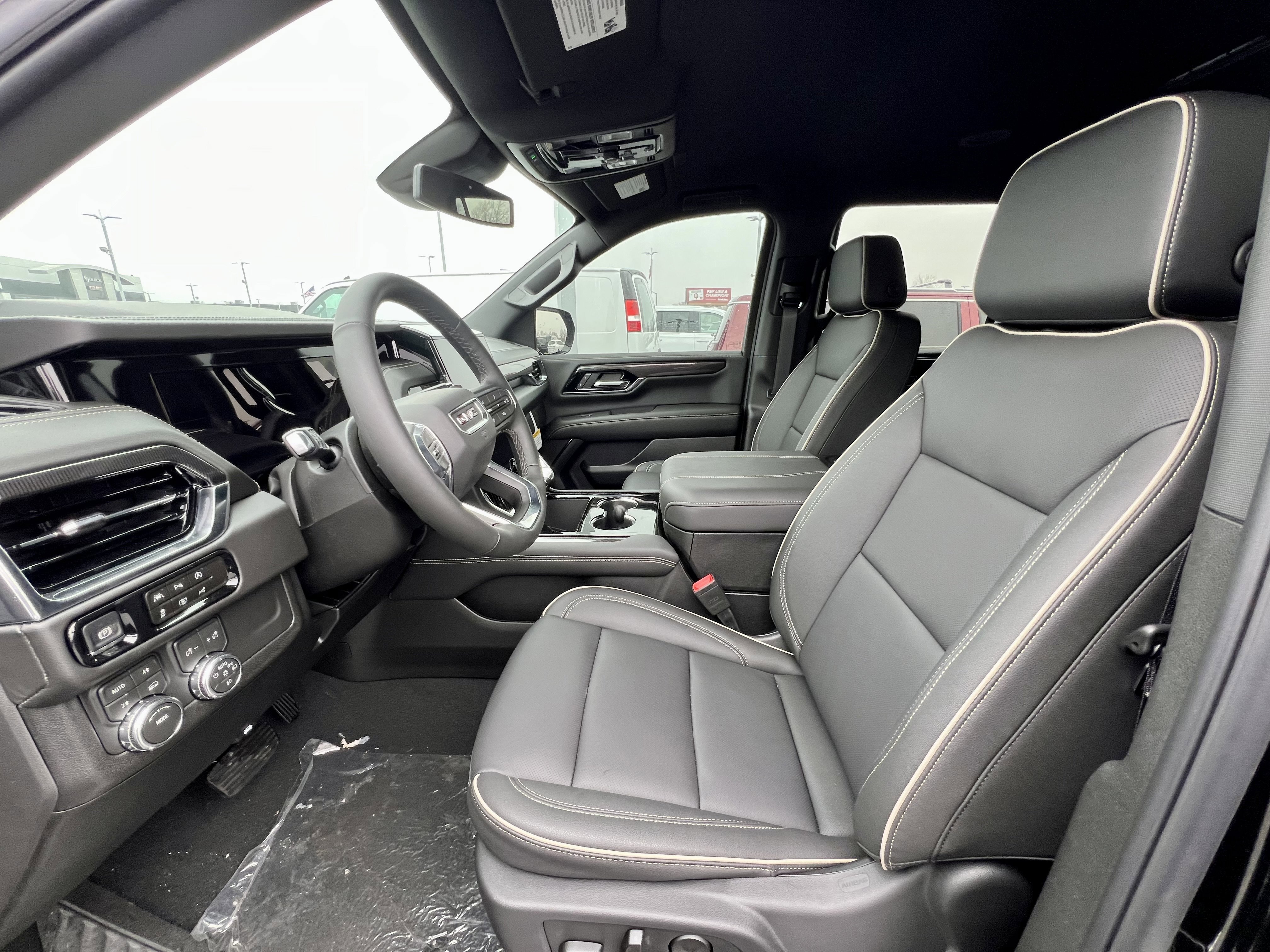 New 2026 Onyx Black GMC Elevation image 13