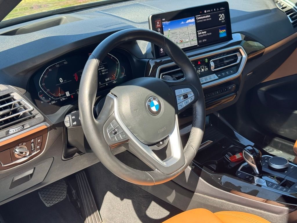 Used 2024 Black BMW xDrive30i image 15