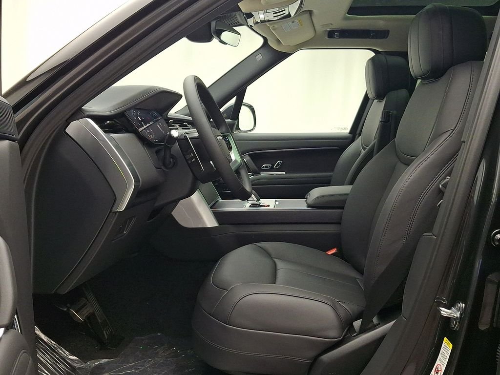 New 2026 Carpathian Grey Land Rover SE image 10