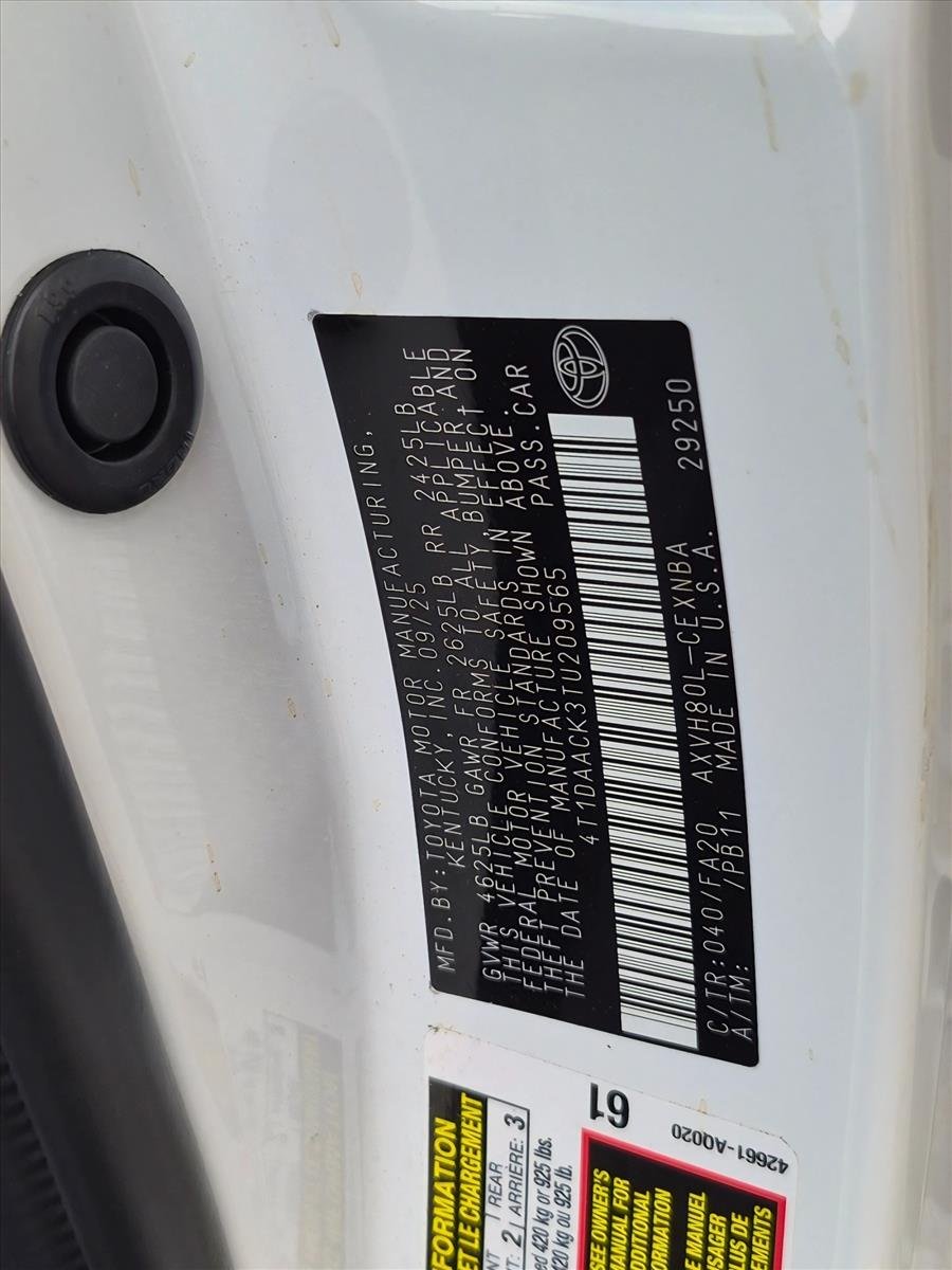 Used 2026 Ice Cap Toyota LE image 16